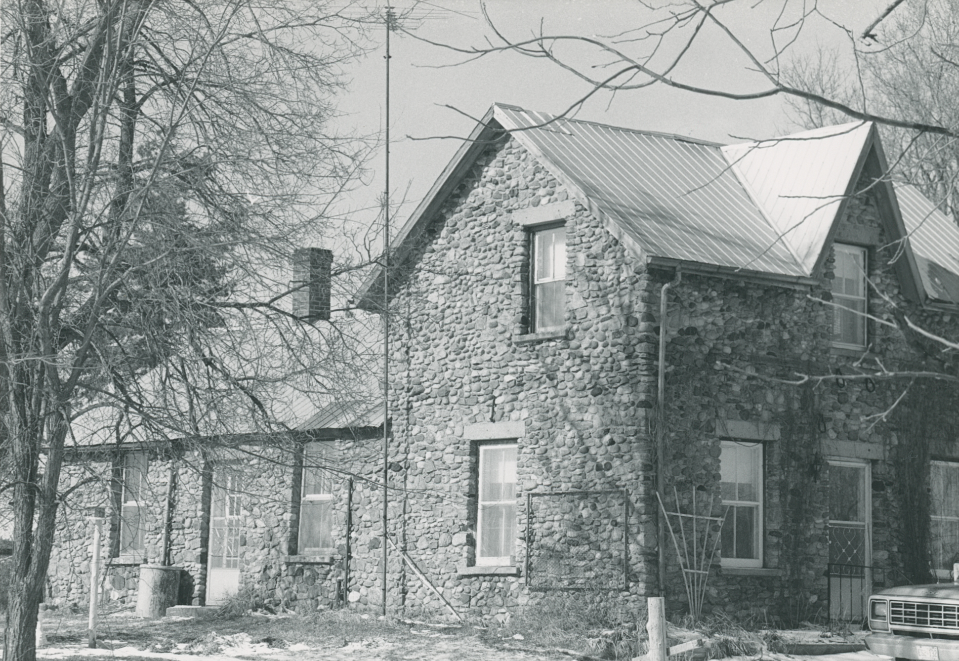 Fau-14 Farm House ON-48 Ontario 3